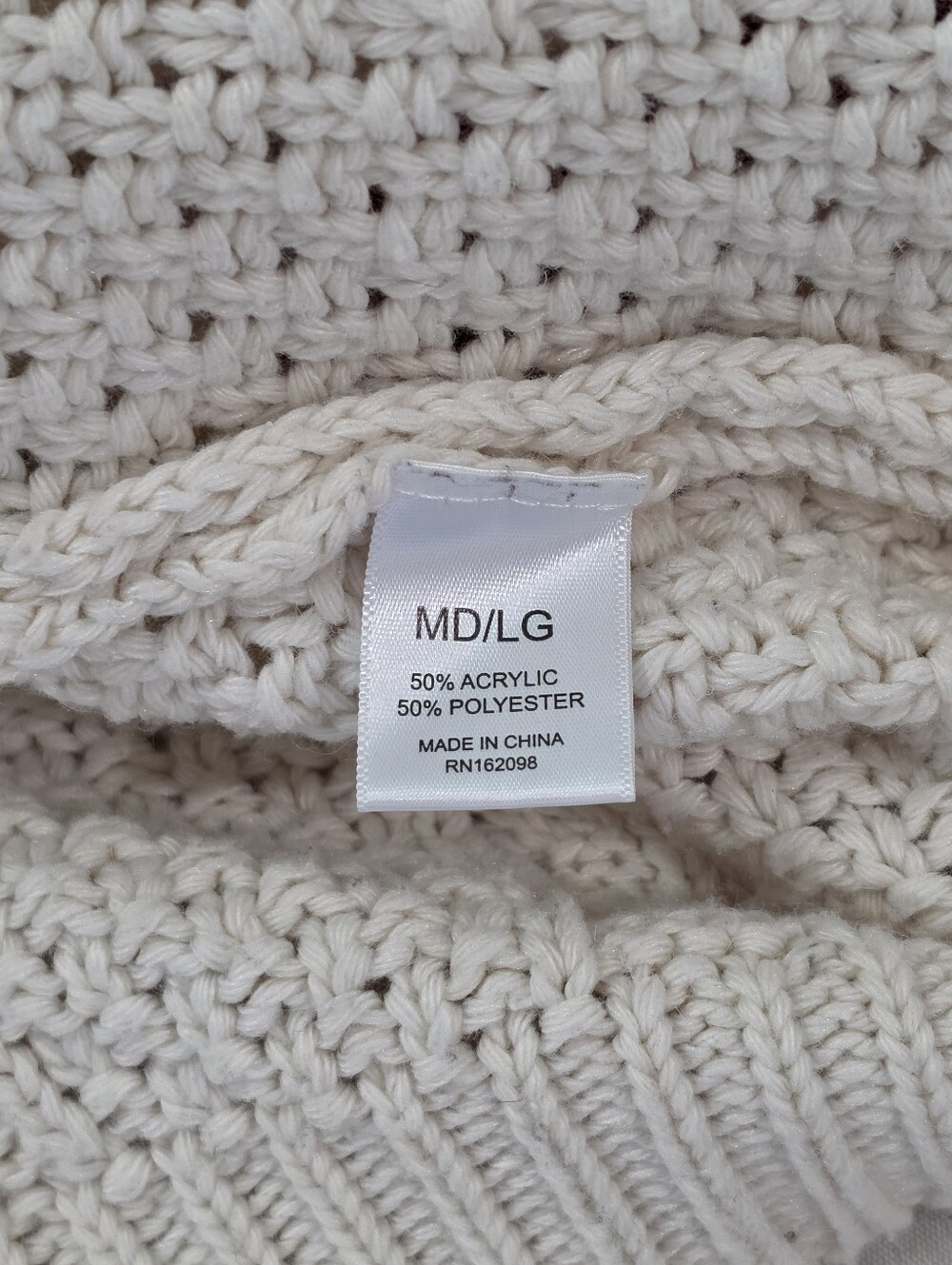 Taylor Swift Red Official Cardigan, Cream Color with Maroon Stars, Size M/L - Picture 12 of 13